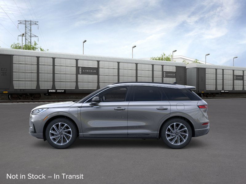 2025 Lincoln Corsair Grand Touring photo 3