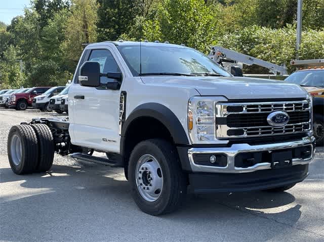 2024 Ford   47