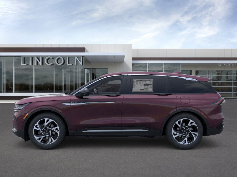 2025 Lincoln Nautilus Premiere photo 3