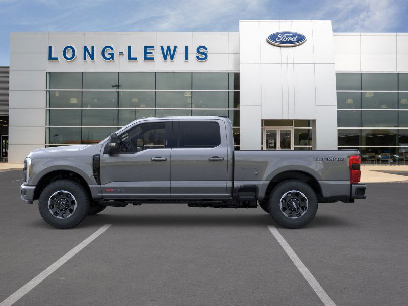 2025 Ford F-250 photo 3