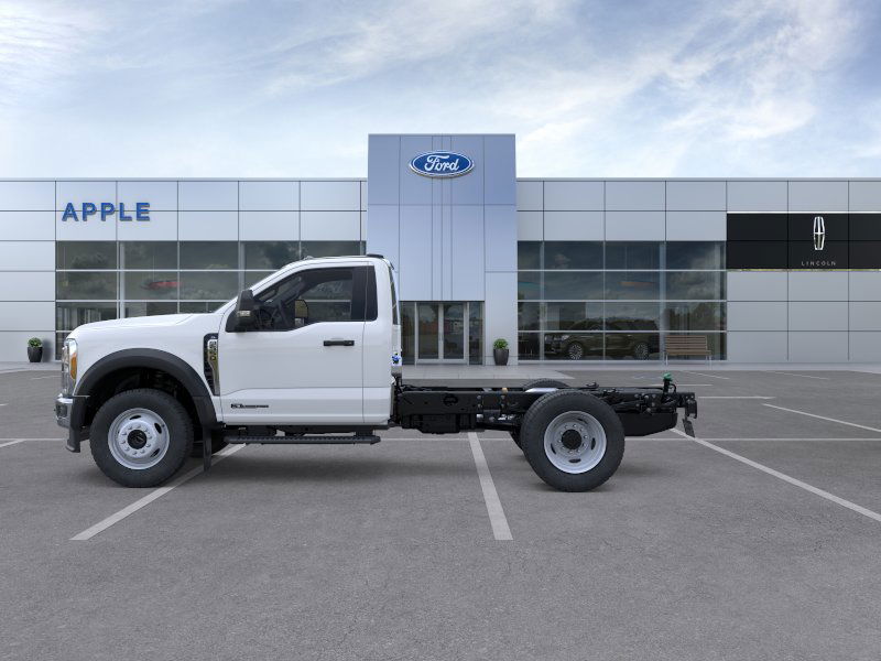 2025 Ford F-550 Super Duty Chassis Cab XL - Photo 18