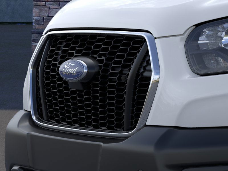 2025 Ford Transit Cutaway Base - Photo 38