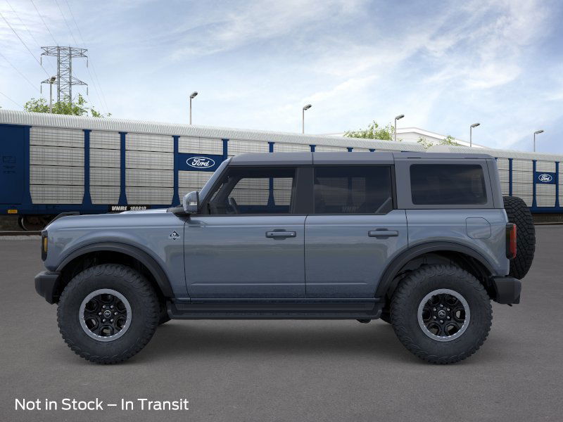 2025 Ford Bronco Outer Banks photo 3