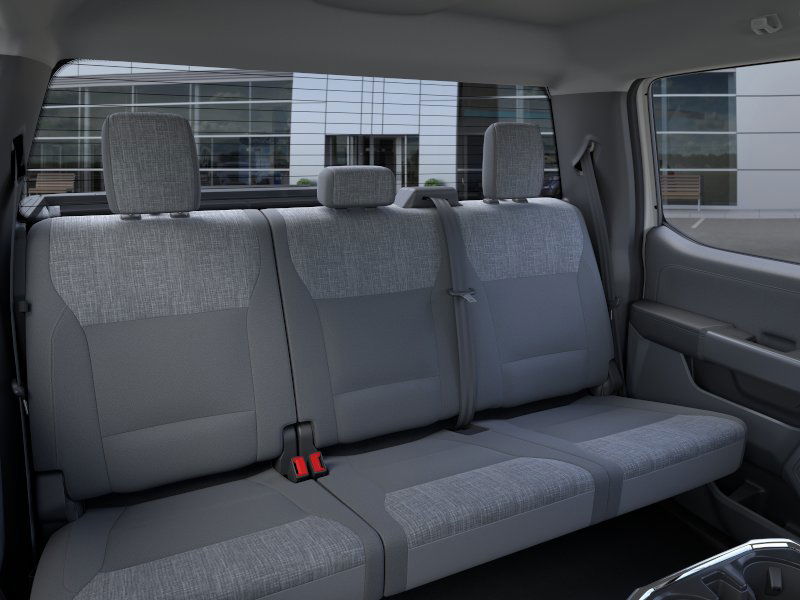 2025 Ford F-150 Lightning XLT - Photo 11