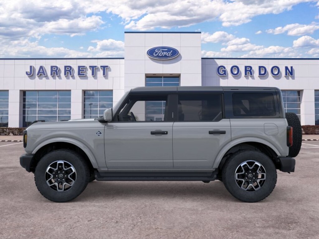 New 2026 Ford Bronco Outer Banks SUV