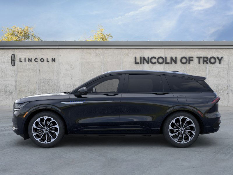 2025 Lincoln Nautilus Reserve photo 3