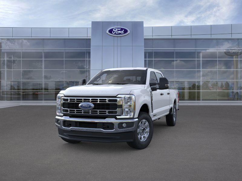 2025 Ford F-250 XLT photo 2