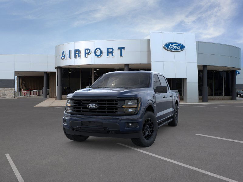 2025 Ford F-150 XLT photo 2