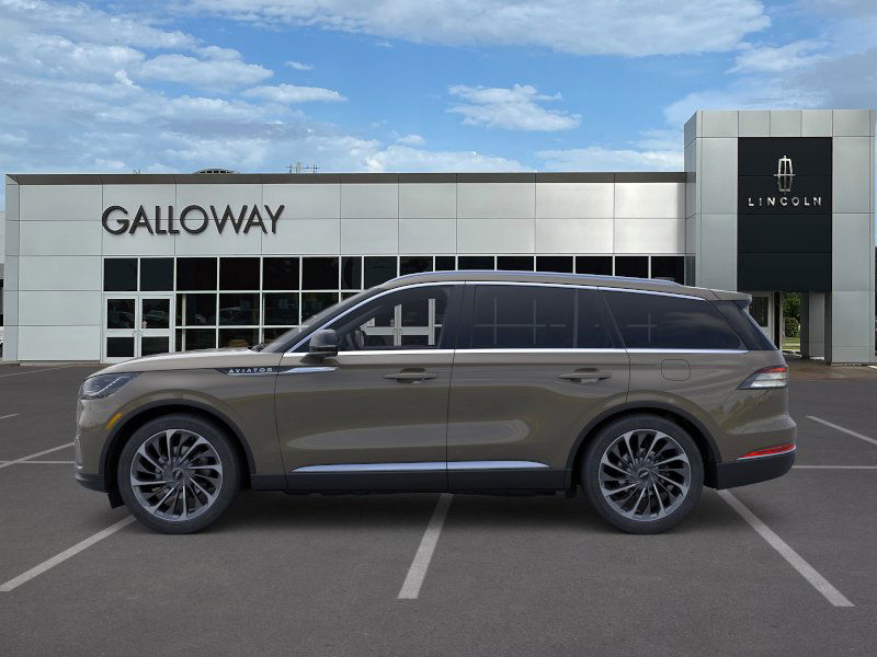 2025 Lincoln Aviator Reserve photo 3