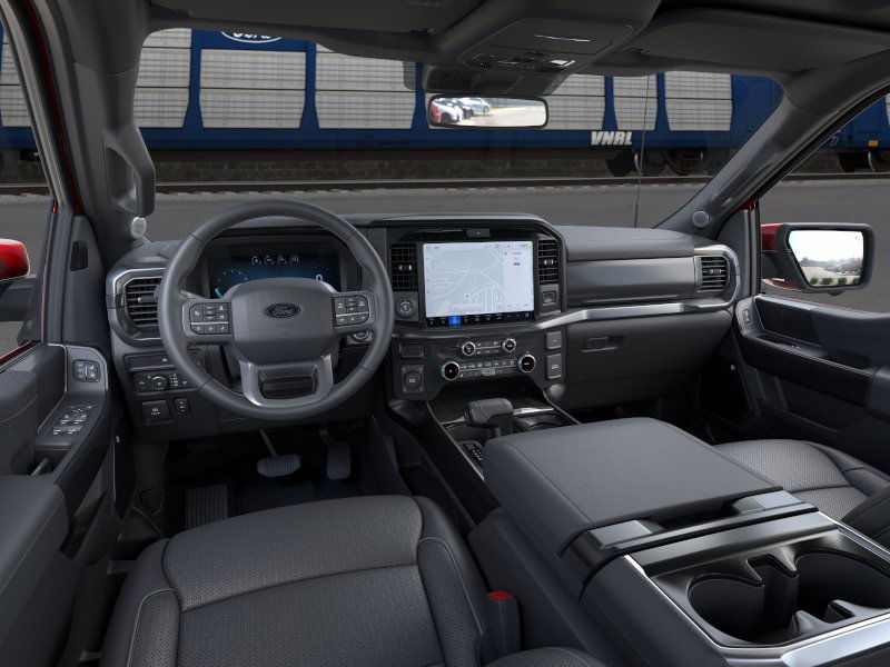 2025 Ford F-150 Lariat photo 2