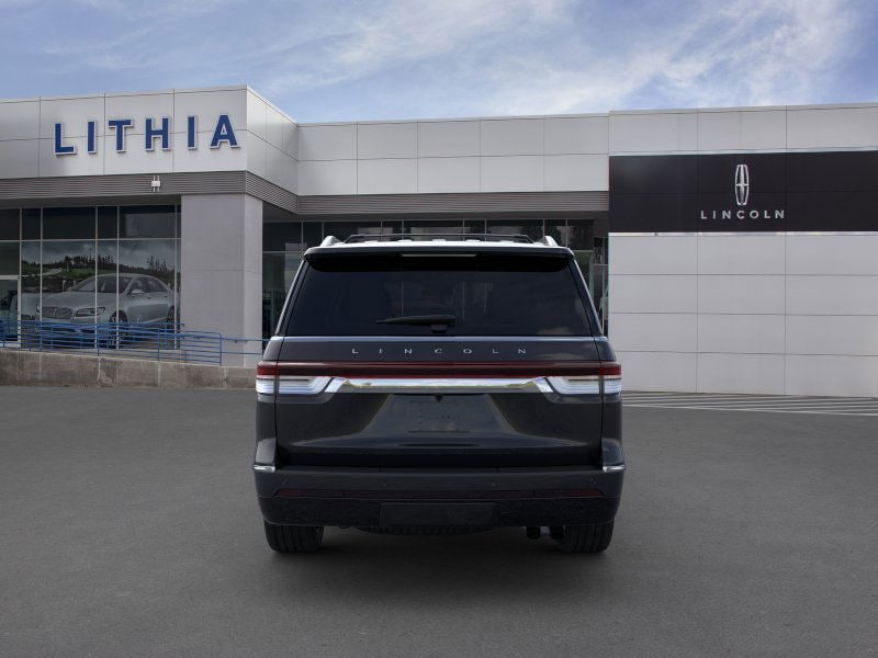 Thumbnail: 2024 Lincoln Navigator - 35