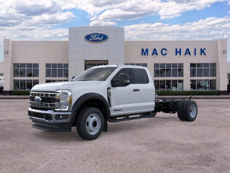 2026 Ford F-550 Super Duty Chassis Cab