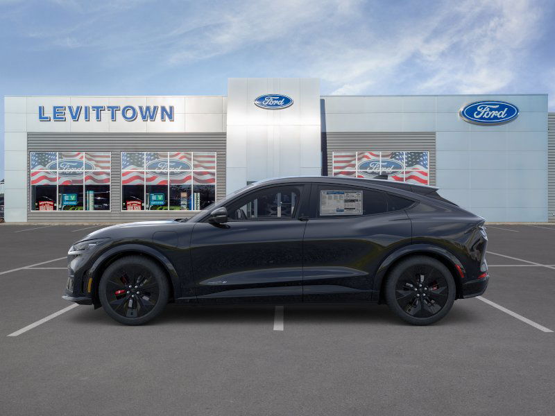 2025 Ford Mustang Mach-E GT photo 2