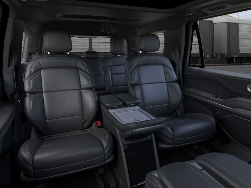 Thumbnail: 2026 Lincoln Navigator - 11
