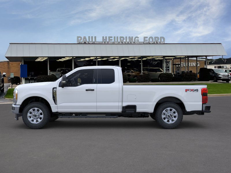 2025 Ford F-350 photo 3