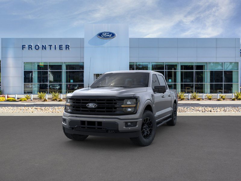 2025 Ford F-150 XLT photo 2