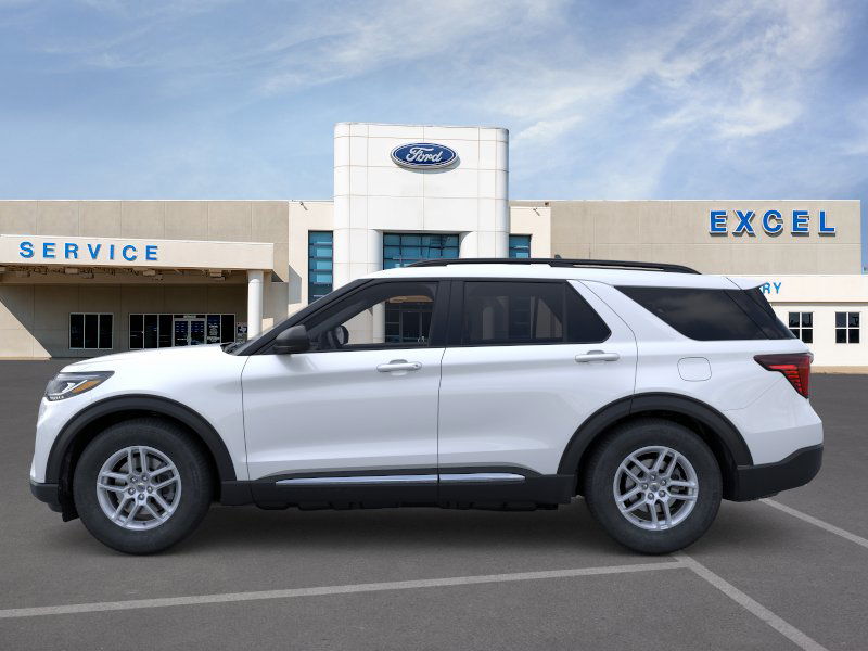 2025 Ford Explorer photo 3