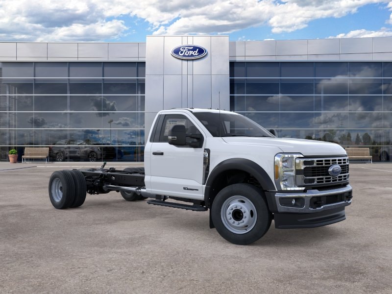 2025 Ford F-600 Super Duty Chassis Cab XL - Photo 29