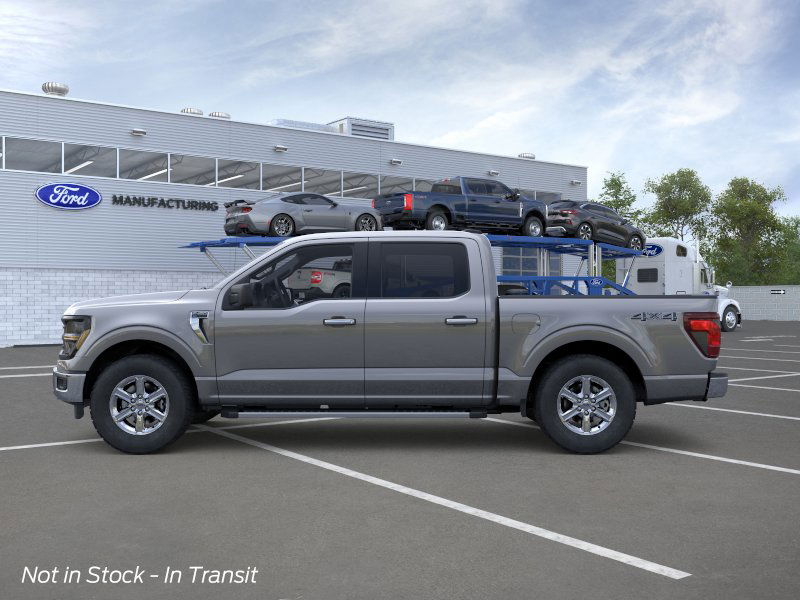 2025 Ford F-150 XLT photo 2