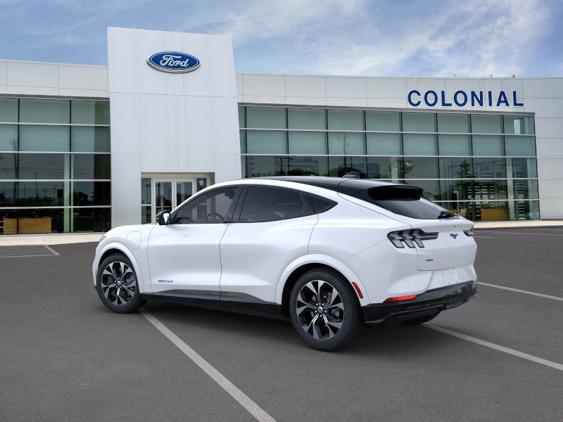2023 Ford Mustang Mach-E Premium photo 4