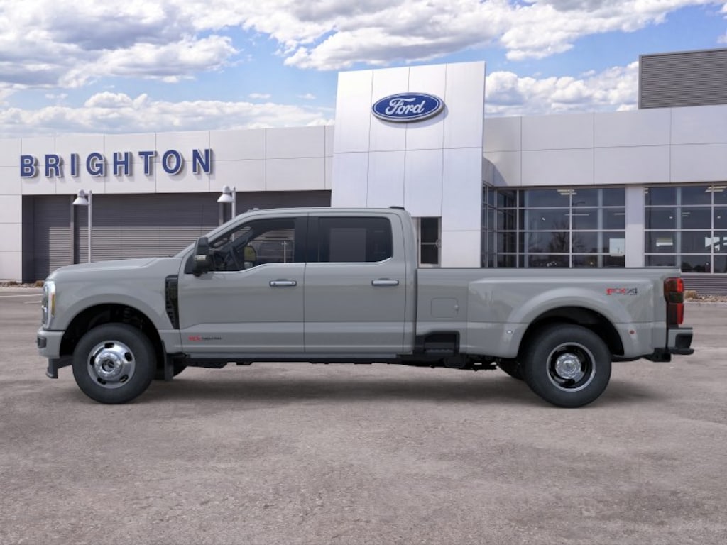 New 2026 Ford F-350SD Platinum Truck Crew Cab