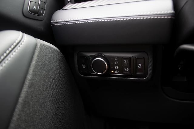 2025 Ford Mustang Mach-E Premium - Photo 42