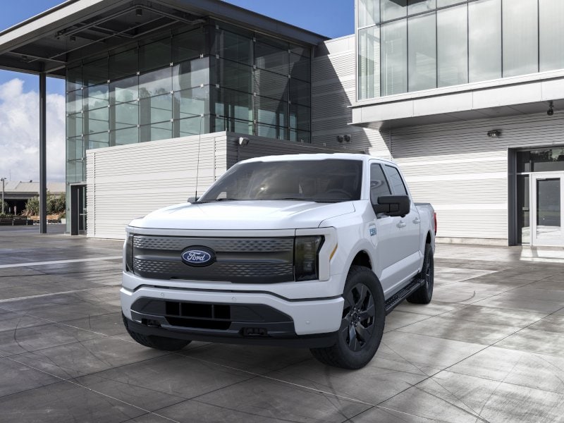2025 Ford F-150 Lightning Flash - Photo 2