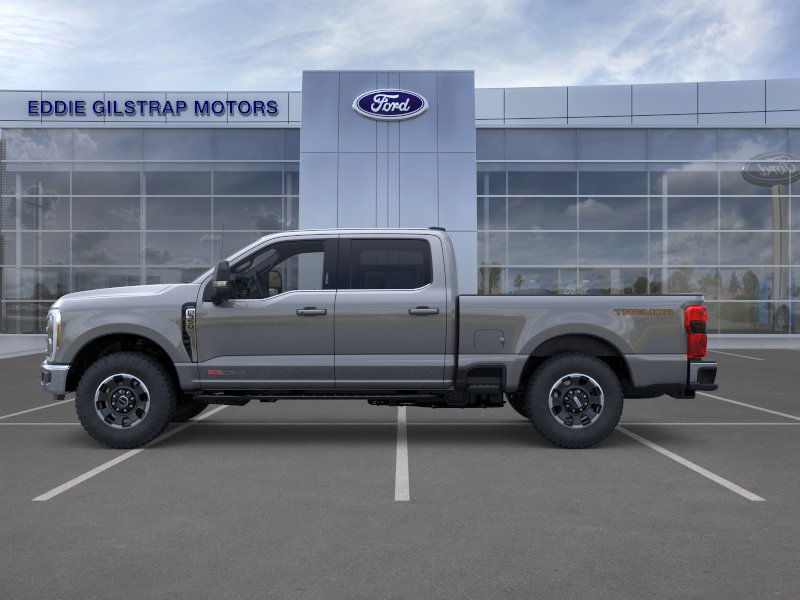 2025 Ford F-350 photo 3