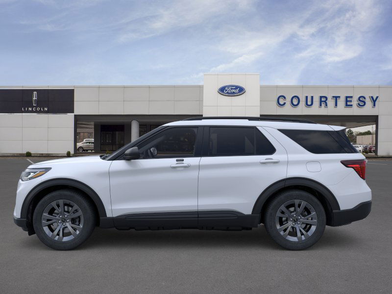 2026 Ford Explorer photo 3