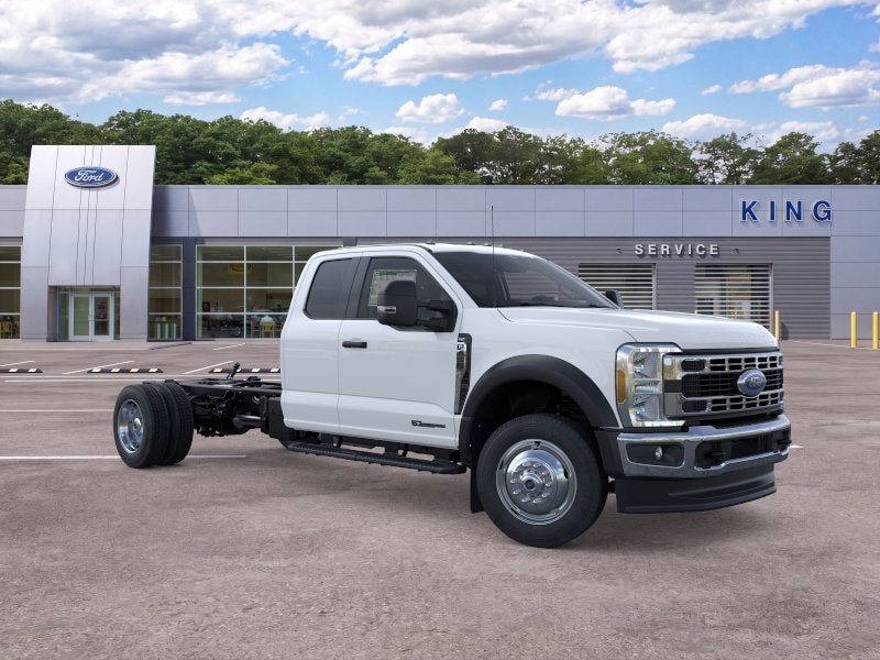 2026 Ford F-450 Super Duty Chassis Cab XLT - Photo 7