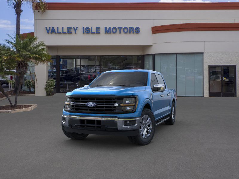 2025 Ford F-150 XLT photo 2