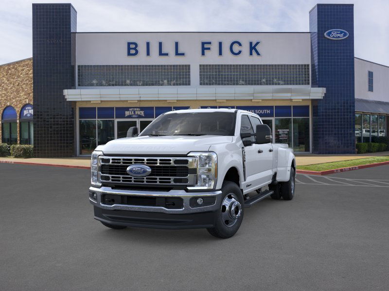 2026 Ford F-350 XLT photo 2