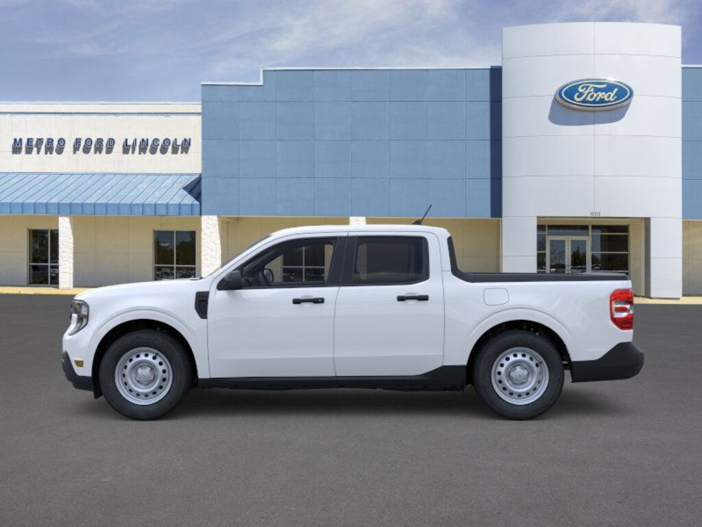 New 2025 Ford Maverick XL SuperCrew