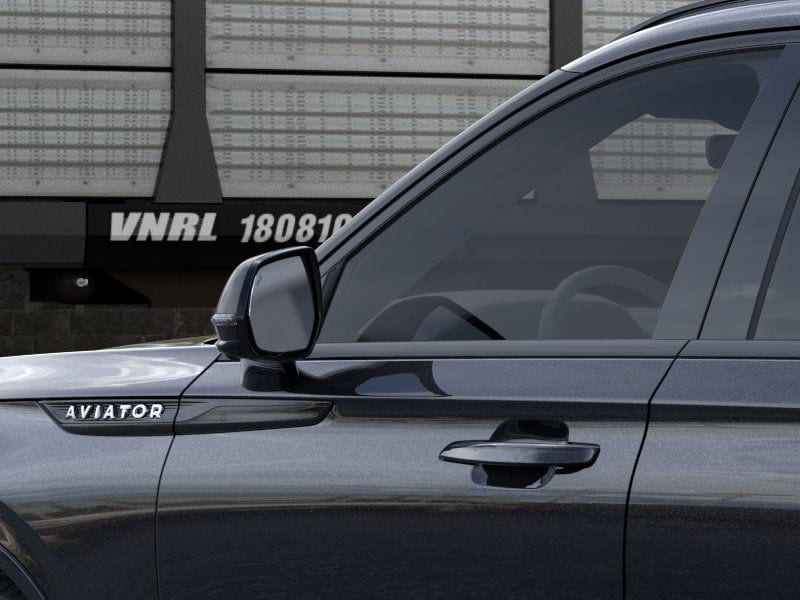 Thumbnail: 2025 Lincoln Aviator - 29