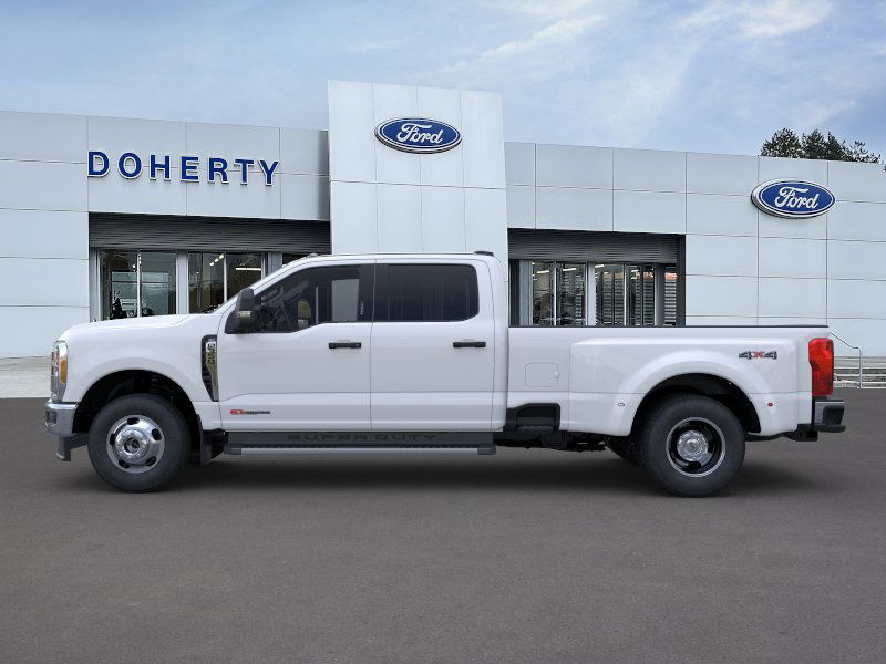 2025 Ford F-350 photo 3