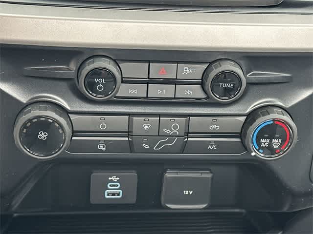 Thumbnail: 2025 Ford Econoline - 38