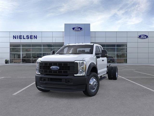 2025 Ford F-550 Super Duty Chassis Cab XL - Photo 24