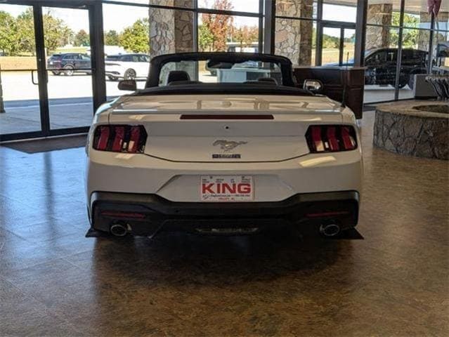 2025 Ford Mustang EcoBoost Premium Convertible - Photo 38