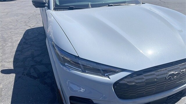 2025 Ford Mustang Mach-E GT - Photo 52