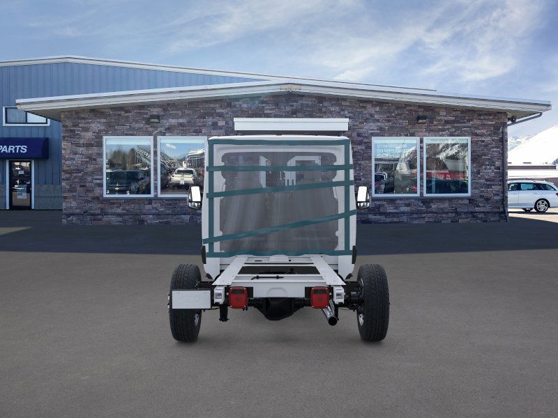 2025 Ford Transit Cutaway Base - Photo 26