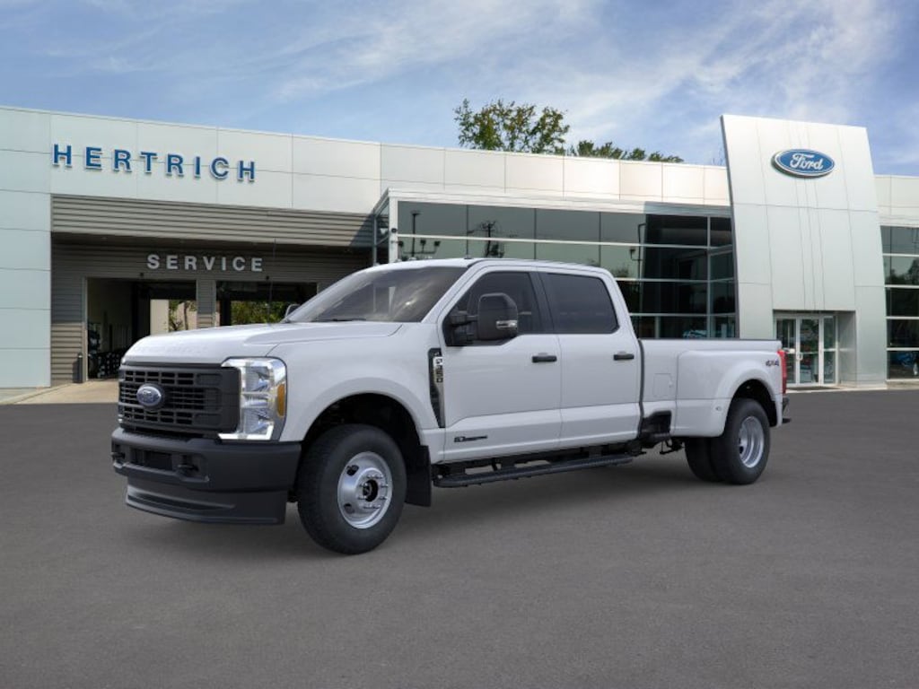 New 2026 Ford Super Duty F-350 DRW F-350 XL Truck Crew Cab
