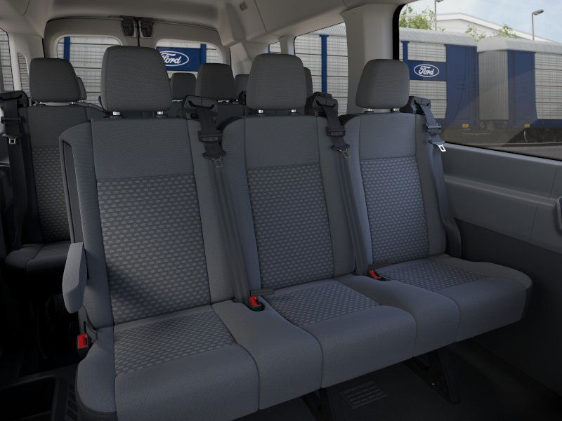 2025 Ford Econoline E-350 11