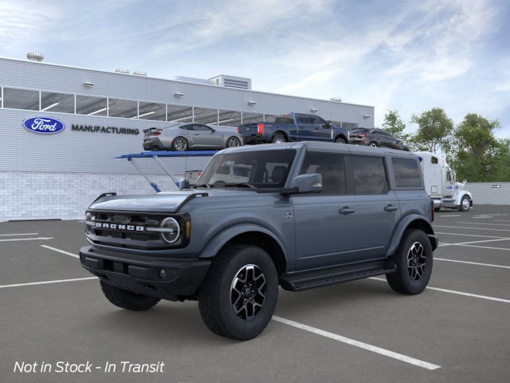 New 2025 Ford Bronco Outer Banks SUV