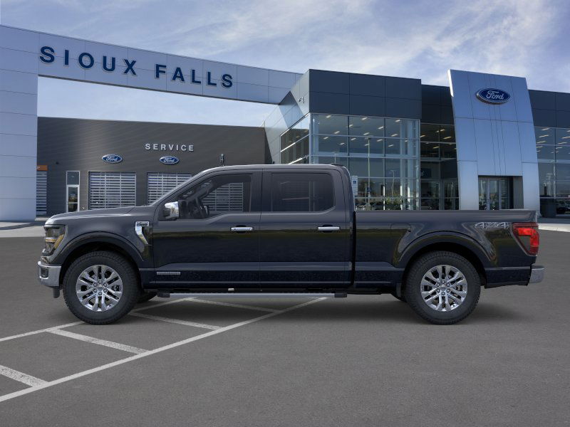 2025 Ford F-150 XLT photo 3