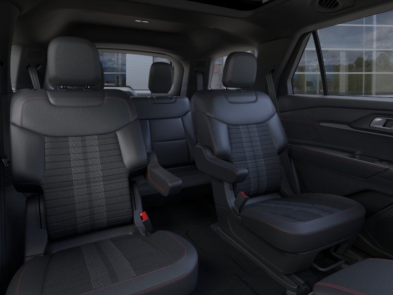 2026 Ford Explorer ST-Line - Photo 11