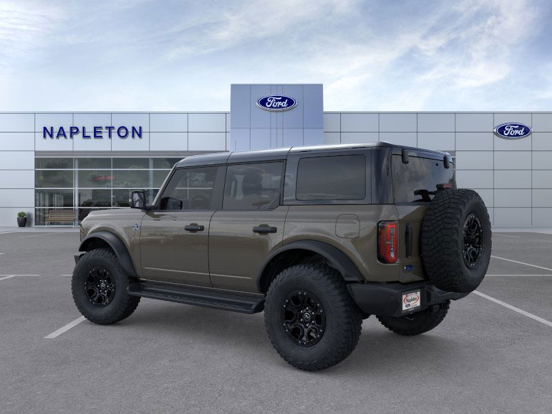 2025 Ford Bronco Outer Banks photo 3