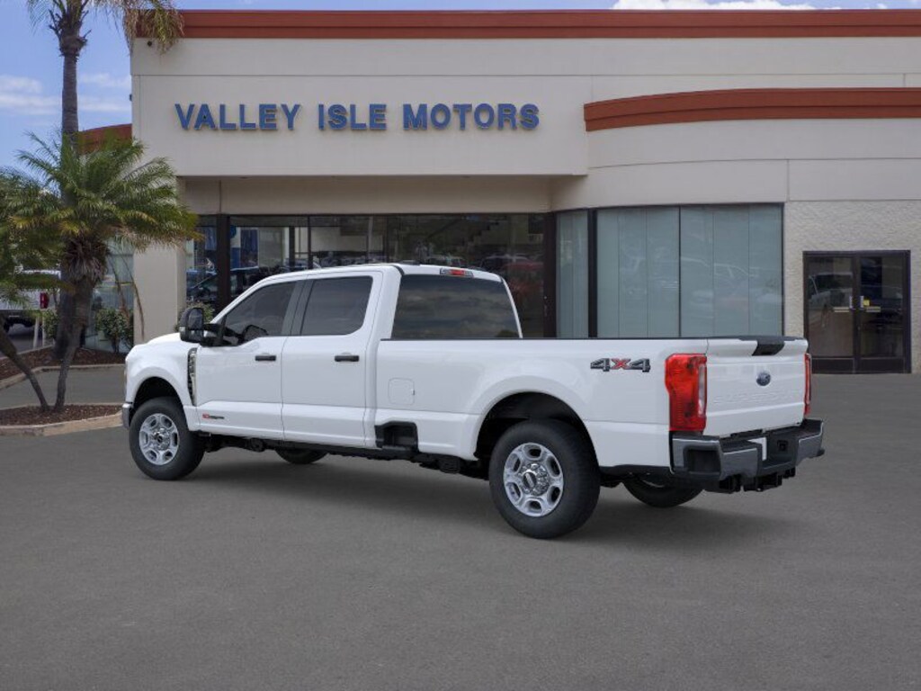 New 2026 Ford F-350 F-350 XLT Truck Crew Cab