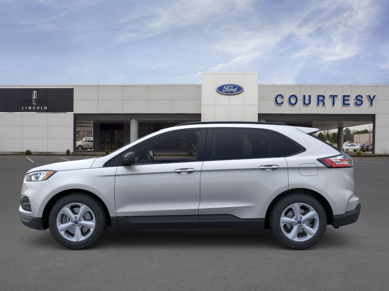 2024 Ford Edge SE photo 3