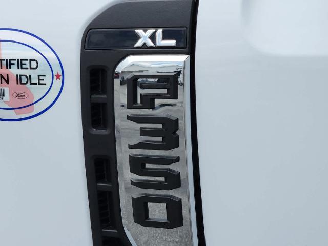 2025 Ford Super Duty F-350 DRW F-350 XL 4WD Crew Cab 179 WB 60 CA