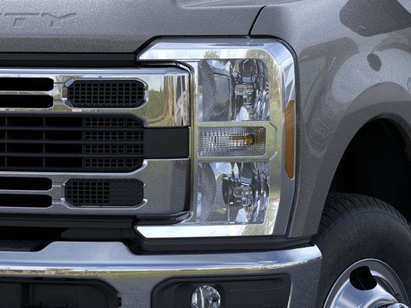 2026 Ford F-350 Super Duty Chassis Cab XL - Photo 18